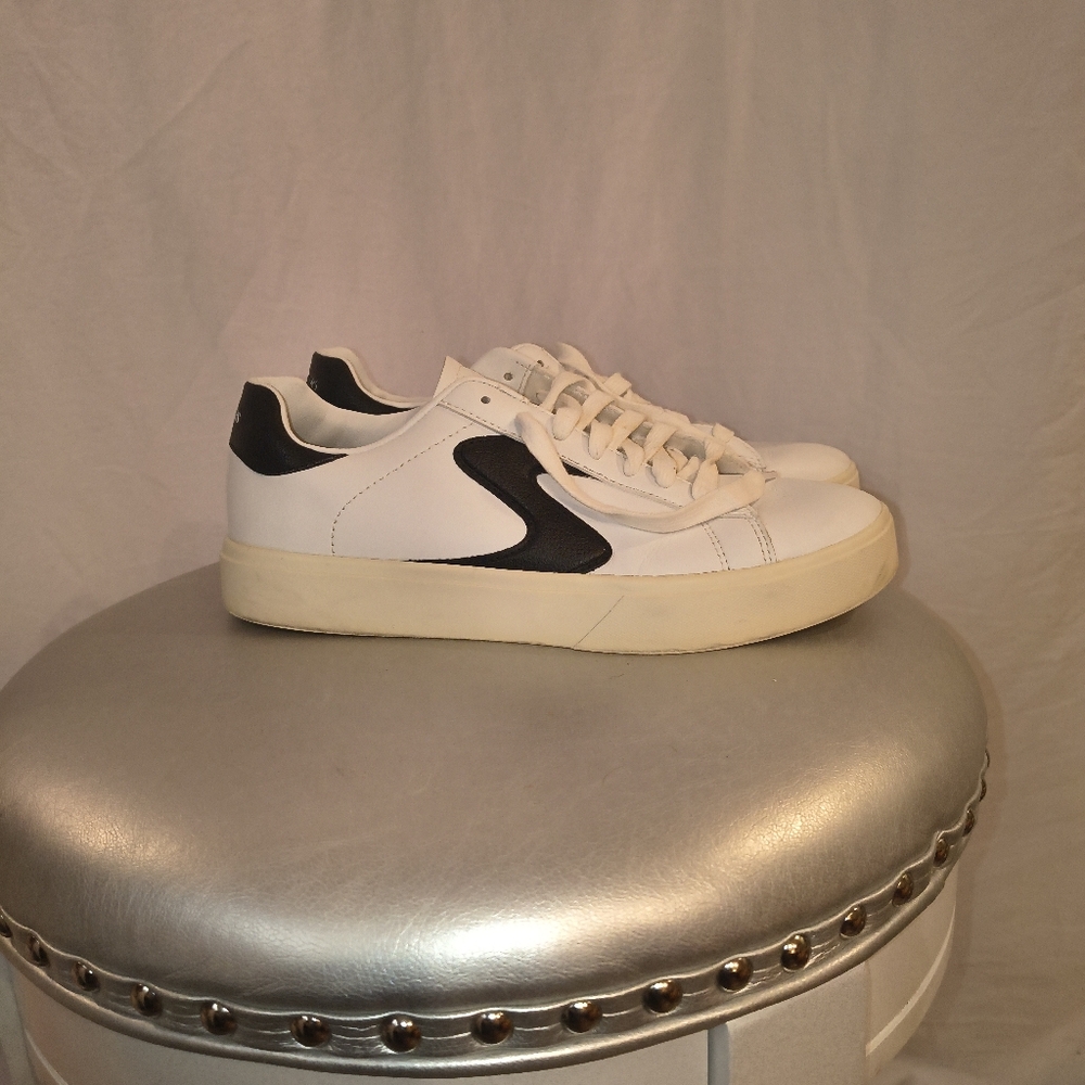 Skechers White Sneakers with Black Accent - Picture 2 of 8